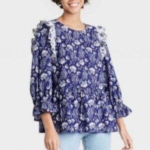 Universal Thread Women’s Floral Print Puff Sleeve Ruffle Top Royal Blue medium